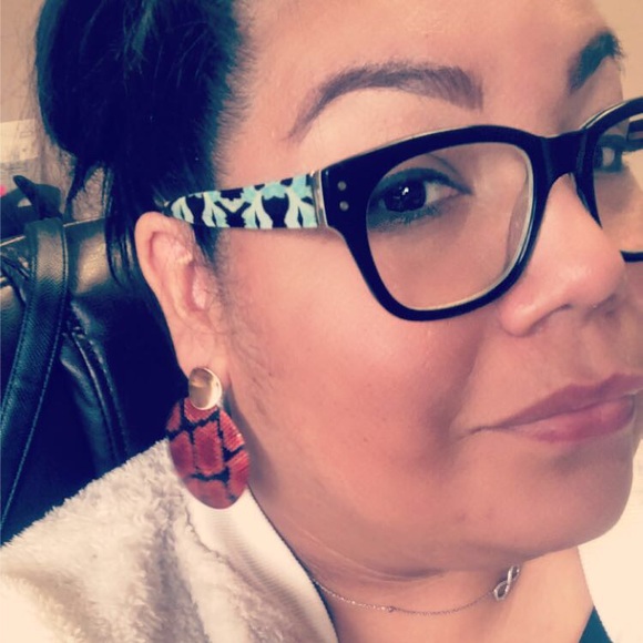 Snake Skin painted Dangled Earrings - Picture 2 of 2